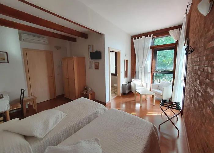 Alloggio per agriturismo Le Tuie *