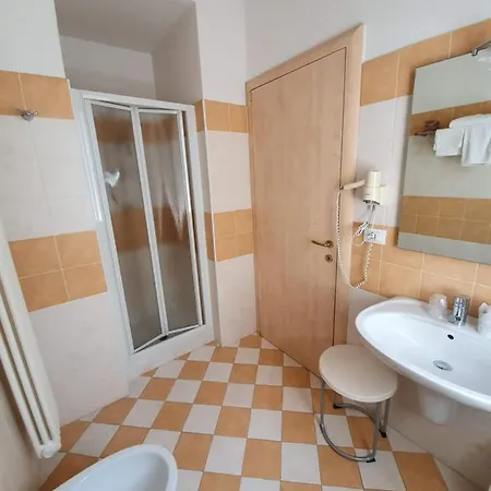 Le Tuie Farm stay